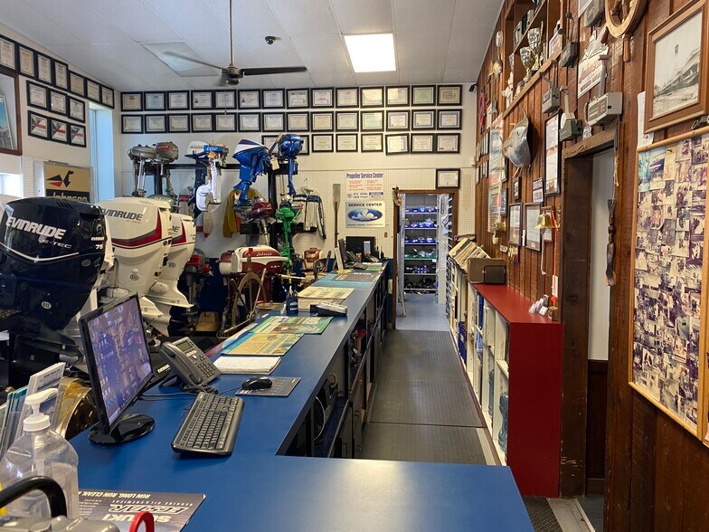 More Photos Of 720 N US 17-92 Hwy, Longwood Light Manufacturing For Sale