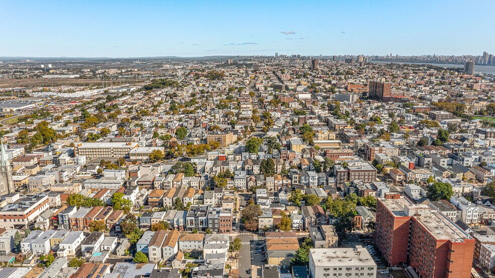 More Photos Of 80 Paterson St, Jersey City Apartments For Sale
