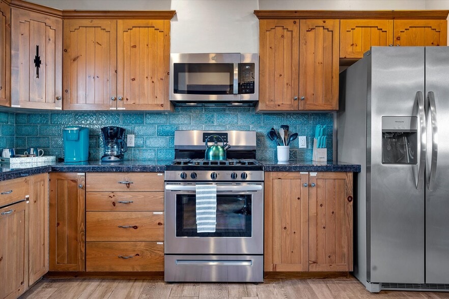 More Photos Of 10 Rojo Dr, Sedona Hotel For Sale