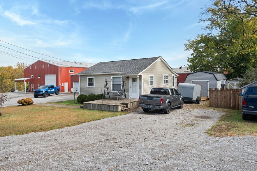More Photos Of 201 Graves Rd, Goodlettsville Office For Sale