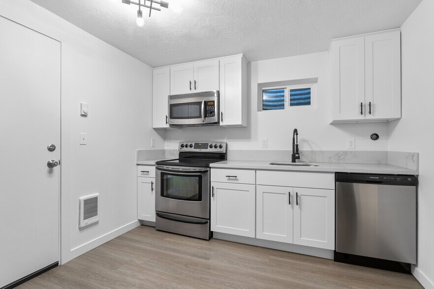 More Photos Of 1904 SE 80th Ave, Portland Apartments For Sale