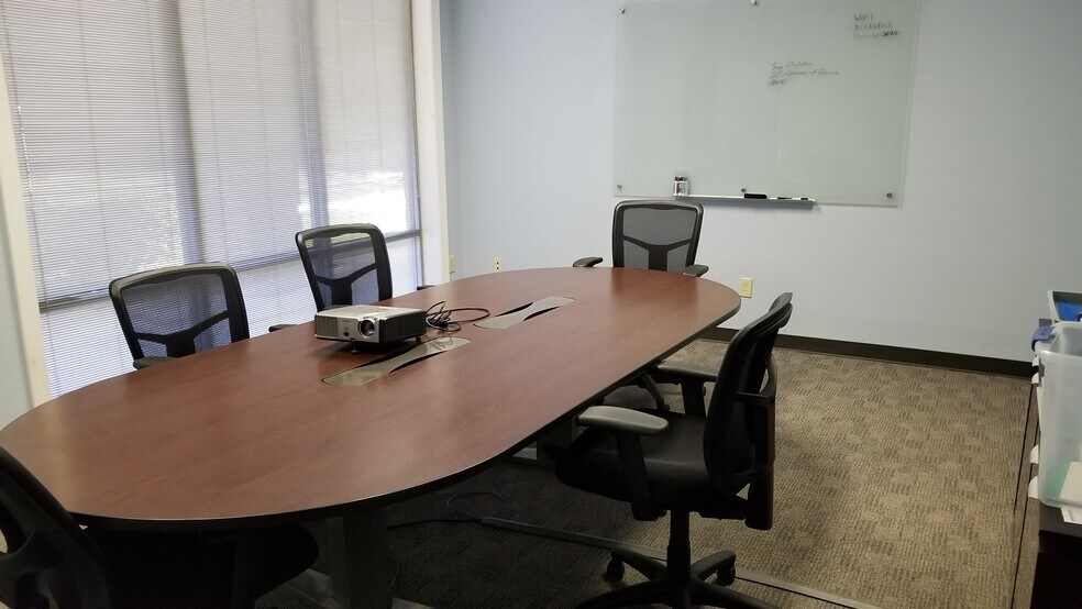 More Photos Of 8030 England St, Charlotte Light Manufacturing For Lease