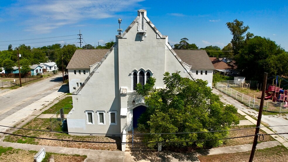 More Photos Of 507 E Mayfield Blvd, San Antonio Religious Facility For Sale