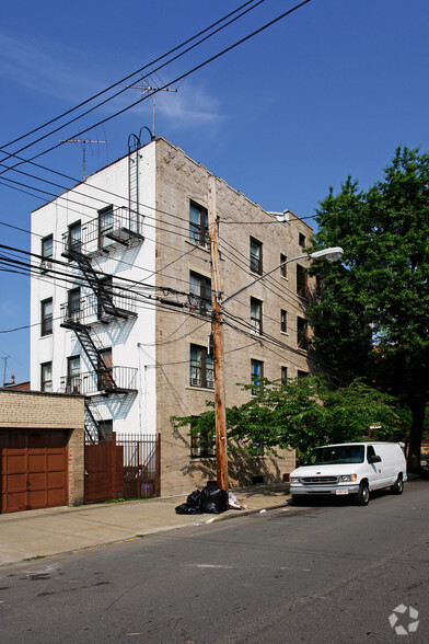 1755 Taylor Ave, Bronx, NY 10460 - Multi-Family Cityfeet.com