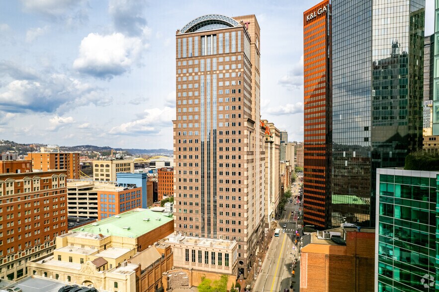 Primary Photo Of 625 Liberty Ave, Pittsburgh Office For Lease