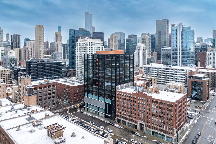 More Photos Of 311 W Huron St, Chicago Office For Lease