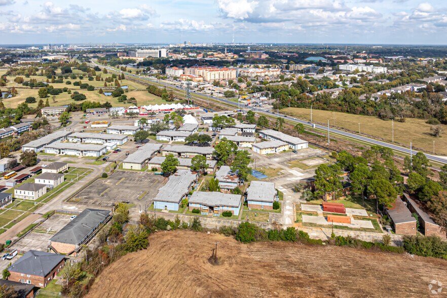 More Photos Of 4445 Alvin Dark Ave, Baton Rouge Apartments For Sale
