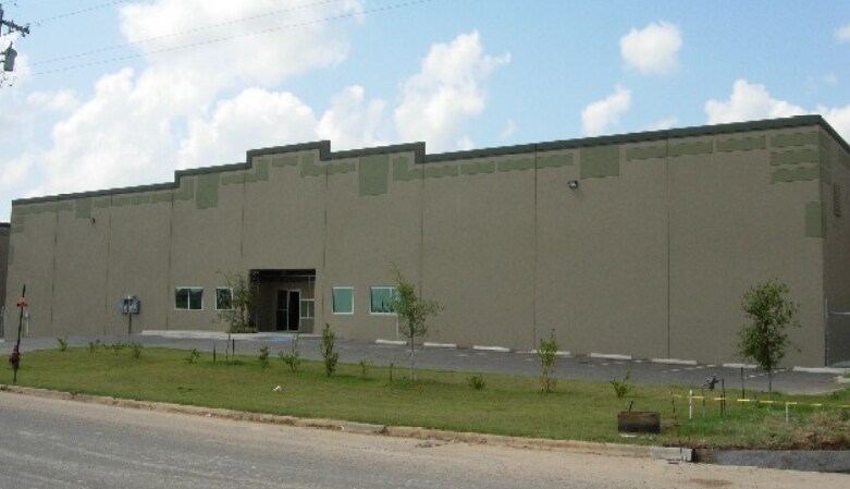 Primary Photo Of 11918 Conley Rd, Laredo Warehouse For Lease
