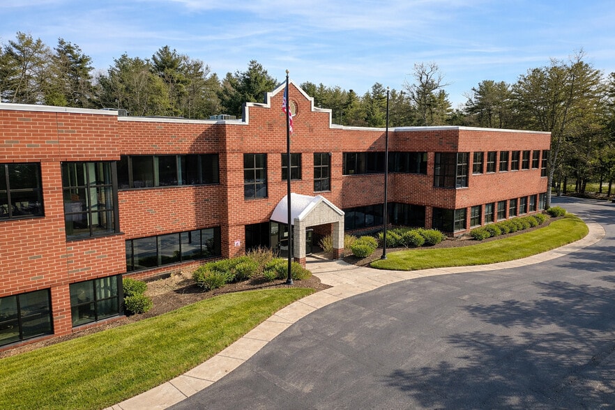 More Photos Of 100 Potash Hill Rd, Tyngsborough Office For Sale