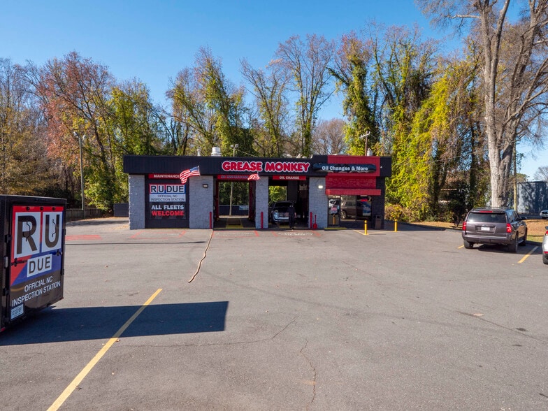 More Photos Of 6324 South Blvd, Charlotte Auto Repair For Sale