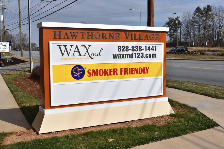 More Photos Of 2923 N Center St, Hickory General Retail For Lease