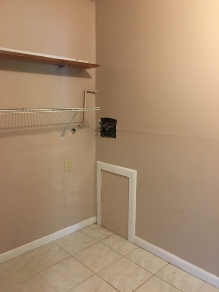 More Photos Of 1124 Case Ct, Miamisburg Apartments For Sale