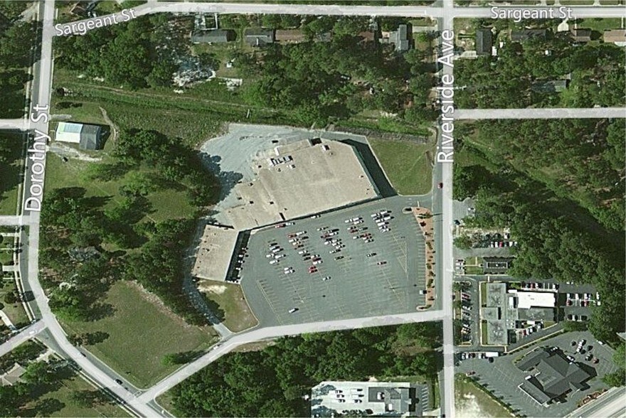 More Photos Of 701 Riverside Ave, Waycross General Retail For Sale