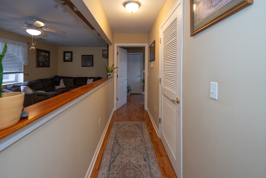 More Photos Of 596 Busha Hwy, Marysville Bar For Sale