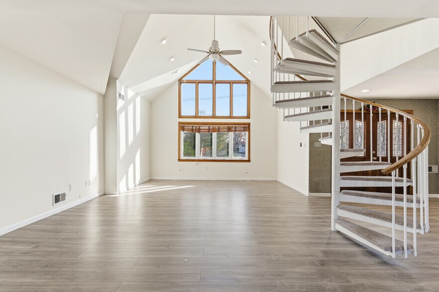 More Photos Of 1818 Oak Tree Rd, Edison Medical For Lease