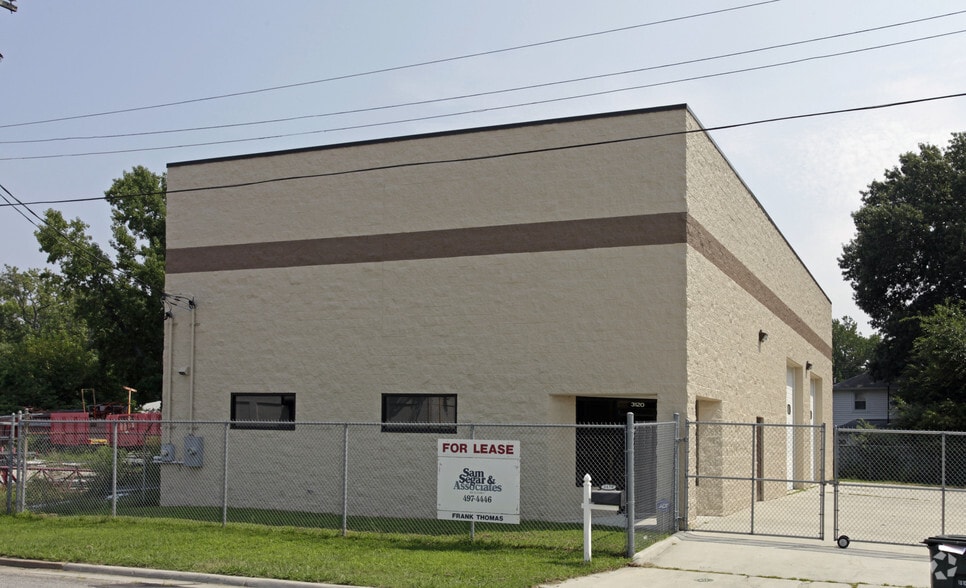 More Photos Of 3120 Arizona Ave, Norfolk Warehouse For Lease