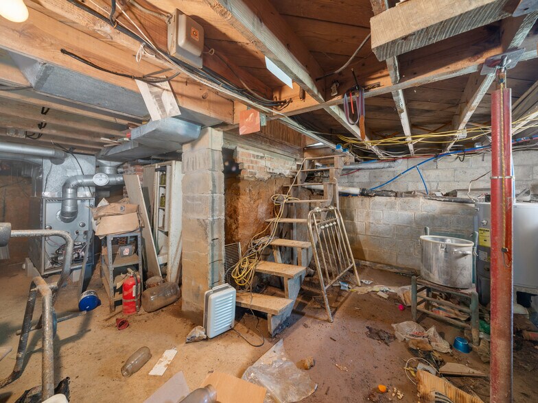 More Photos Of 3619 Asheville Hwy, Pisgah Forest Office Residential For Sale