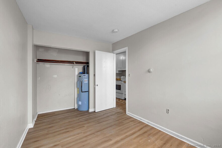 More Photos Of 1-21 Whiting St, Plainville Storefront For Sale