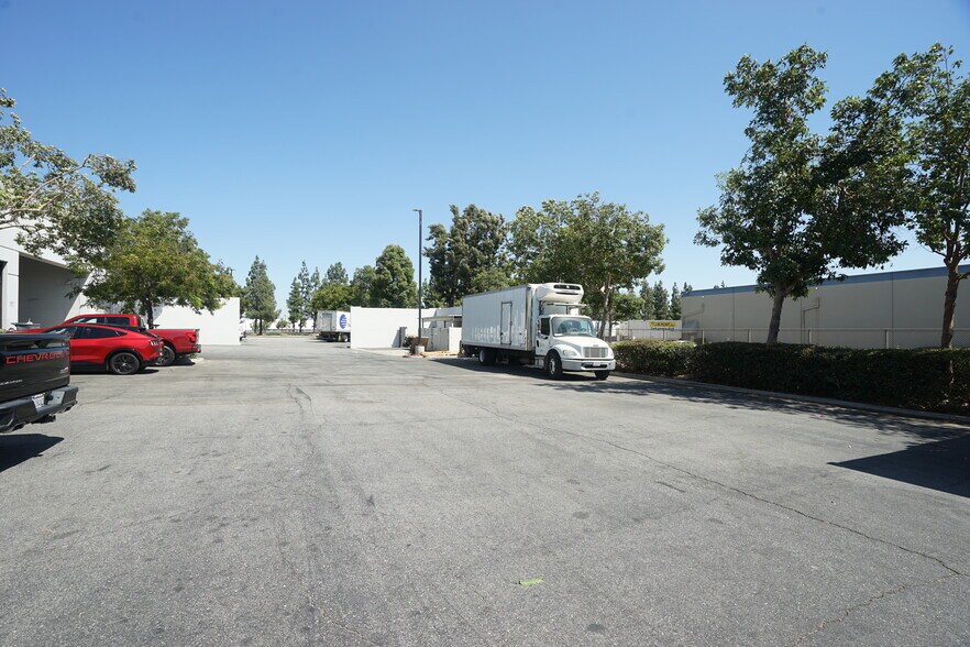 More Photos Of 1590 S Milliken Ave, Ontario Warehouse For Sale