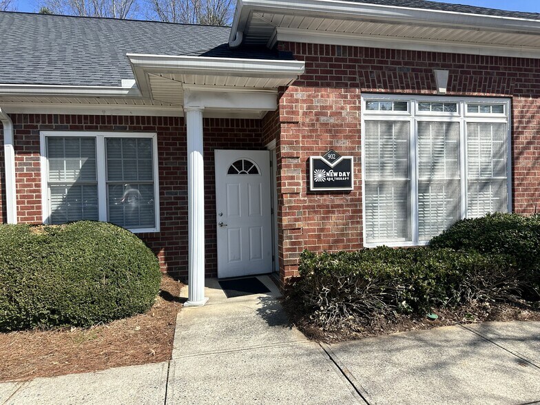 Primary Photo Of 2450 Atlanta Hwy, Cumming Office For Lease