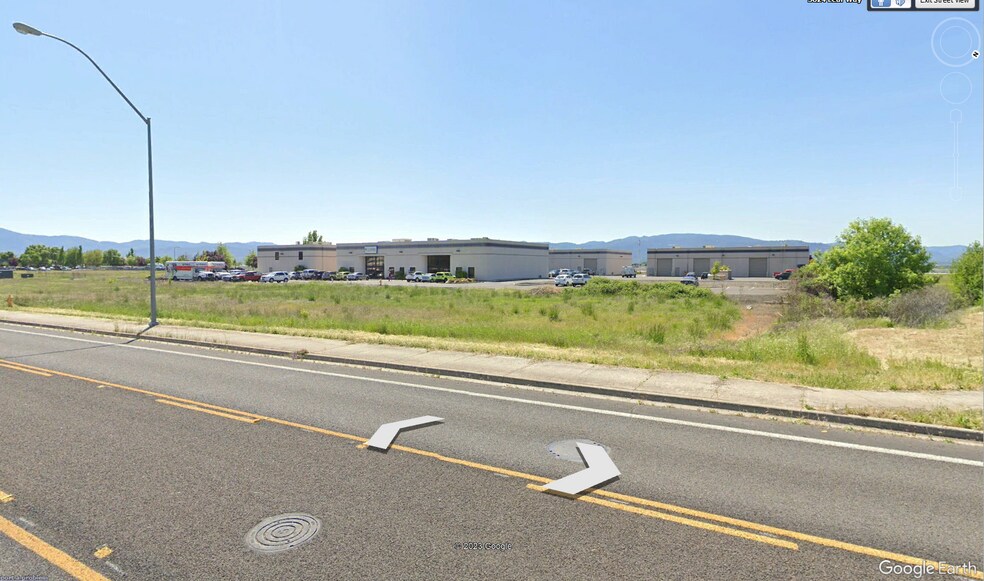 More Photos Of Lear @ Commerce, Medford Land For Sale