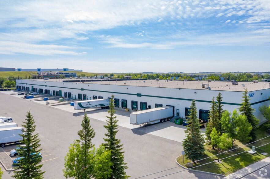 More Photos Of 928-1058 72nd Ave NE, Calgary Warehouse For Lease