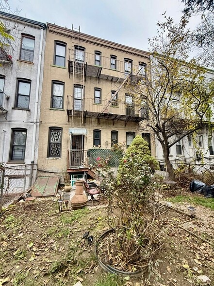More Photos Of 2052 Gates Ave, Ridgewood Apartments For Sale