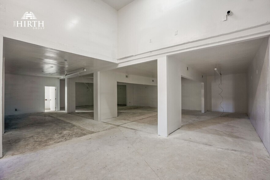 More Photos Of 1206 E Slauson Ave, Los Angeles Warehouse For Sale