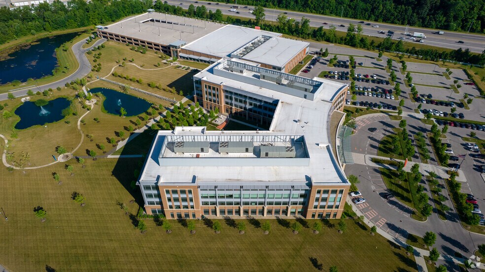 More Photos Of 4900 E Dublin Granville Rd, Columbus Office For Sale