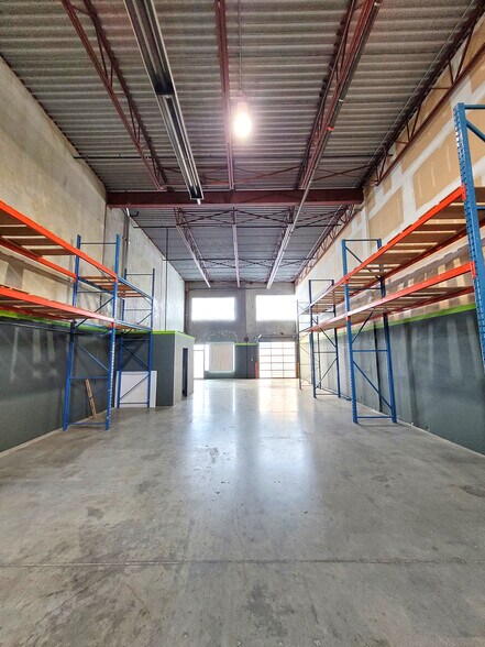 More Photos Of 2071 Kingsway Ave, Port Coquitlam Light Distribution For Lease