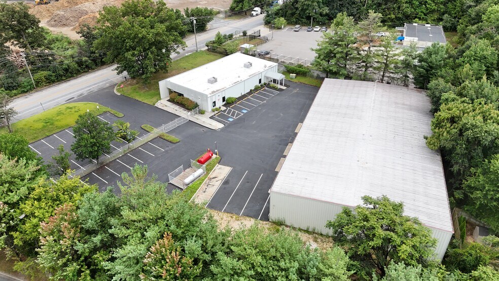Primary Photo Of 8588 Old Dorsey Run Rd, Jessup Warehouse For Lease