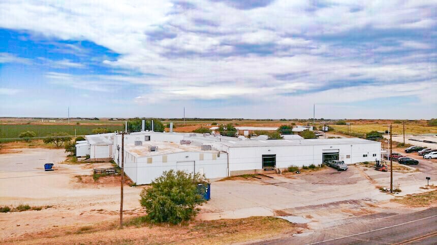 More Photos Of 1409 E Highway 350, Big Spring Industrial For Sale