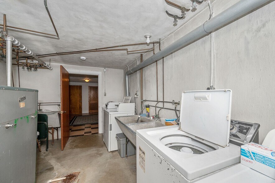 More Photos Of 2310 Van Leunen Dr, Cincinnati Multifamily For Sale