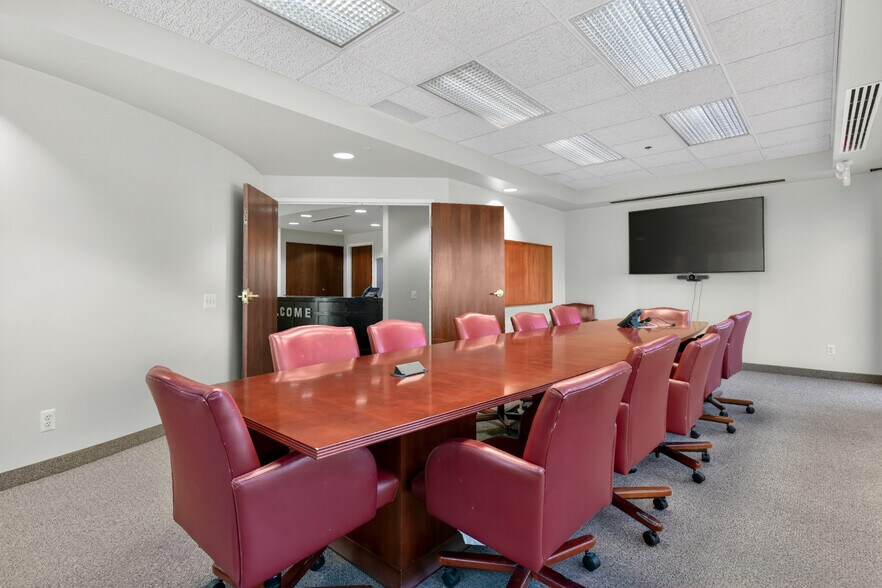 More Photos Of 8451 Boulder Ct, Commerce Township Office For Sale
