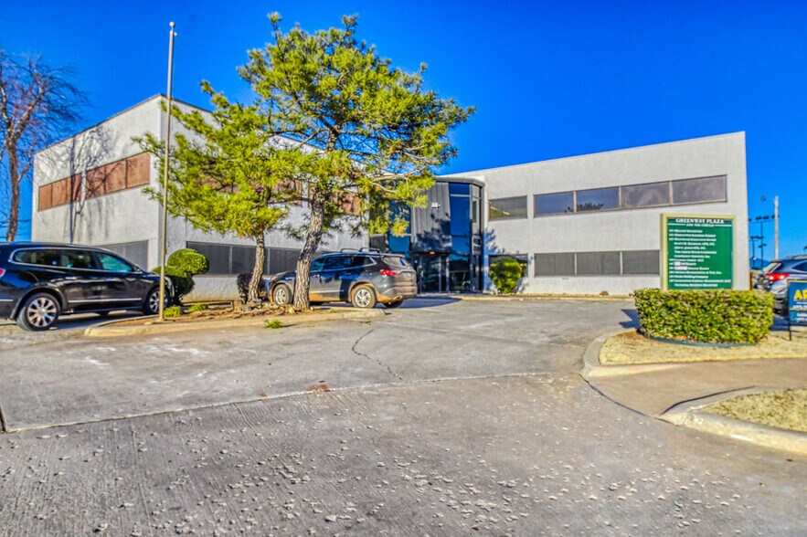 More Photos Of 2401 Tee Cir, Norman Office For Sale