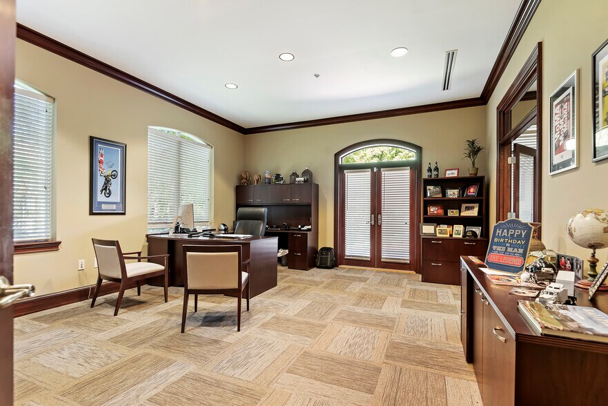 More Photos Of 1680 The Greens Way, Jacksonville Medical For Sale