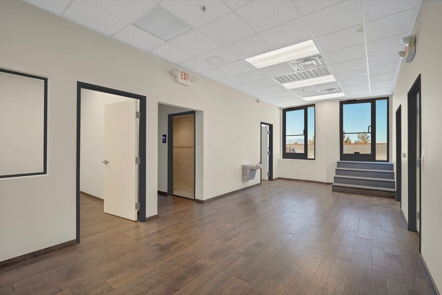 More Photos Of 1510 W Horizon Ridge Pky, Henderson General Retail For Sale