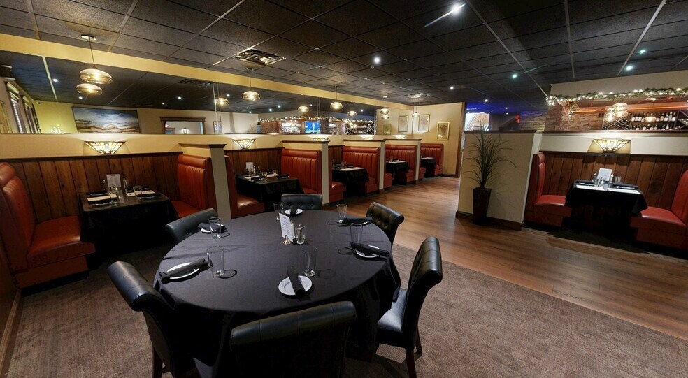 More Photos Of 1509 3rd Ave, Huntington Specialty For Sale