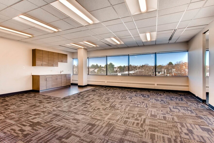 More Photos Of 4380 S Syracuse St, Denver Office For Sale