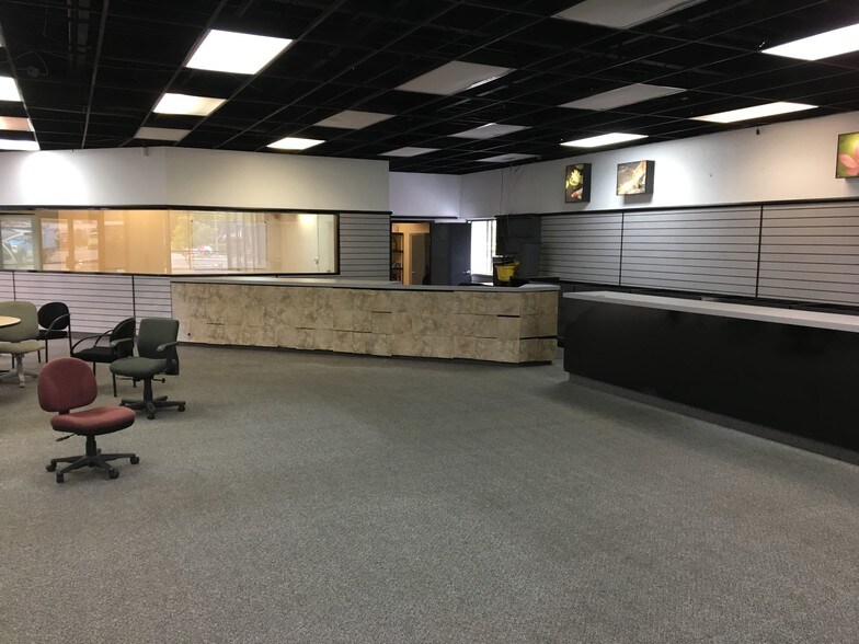 More Photos Of 1375 S De Anza Blvd, Cupertino Restaurant For Sale