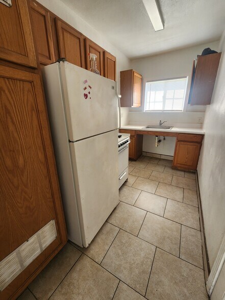 More Photos Of 476 H St, Brawley Apartments For Sale