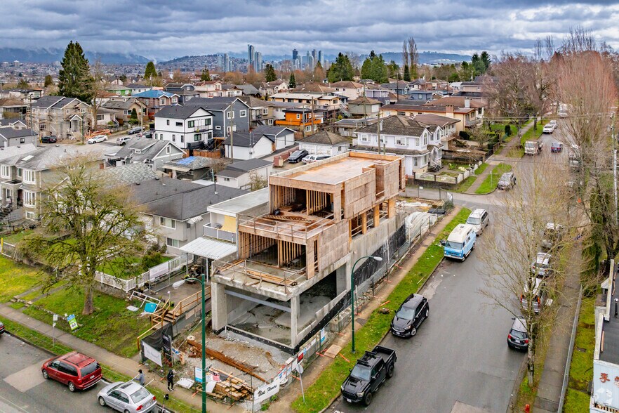 More Photos Of 4292 Slocan St, Vancouver Office Residential For Sale