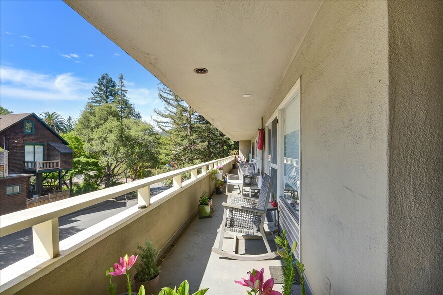 More Photos Of 1118 Sir Francis Drake Blvd, Kentfield Apartments For Sale