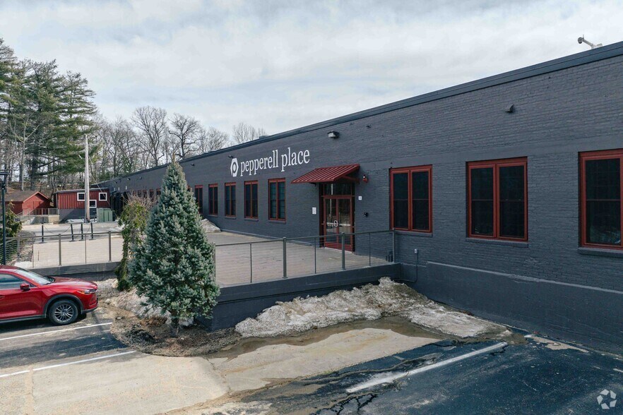 More Photos Of 20 Mill St, Pepperell Manufacturing For Lease