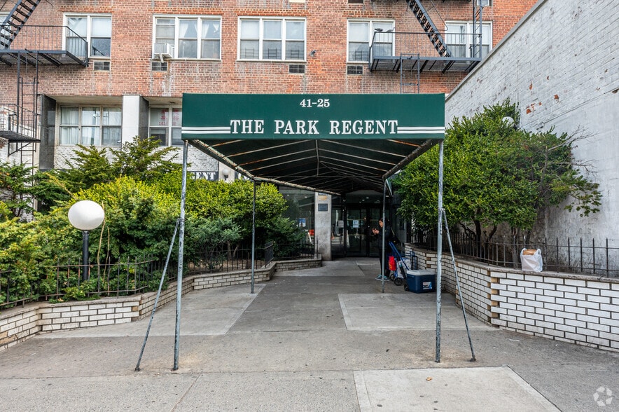 More Photos Of 41-25 KISSENA Blvd, Flushing Apartments For Lease