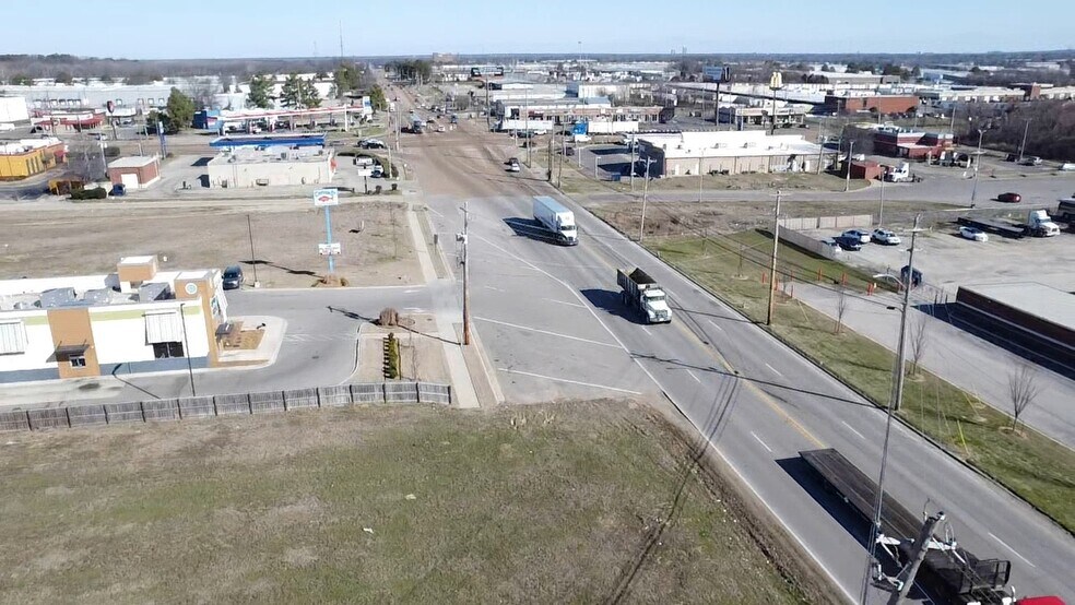 More Photos Of 4747 Getwell Rd, Memphis Land For Lease