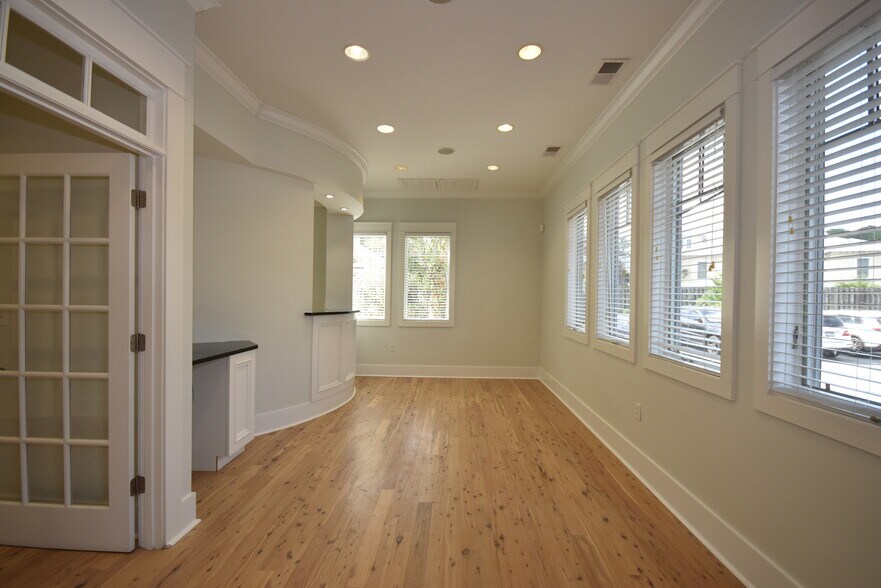 More Photos Of 277 Willbrook Blvd, Pawleys Island Office For Sale