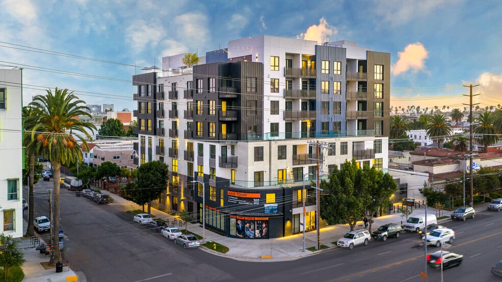 More Photos Of 4750 Santa Monica Blvd, Los Angeles Apartments For Lease