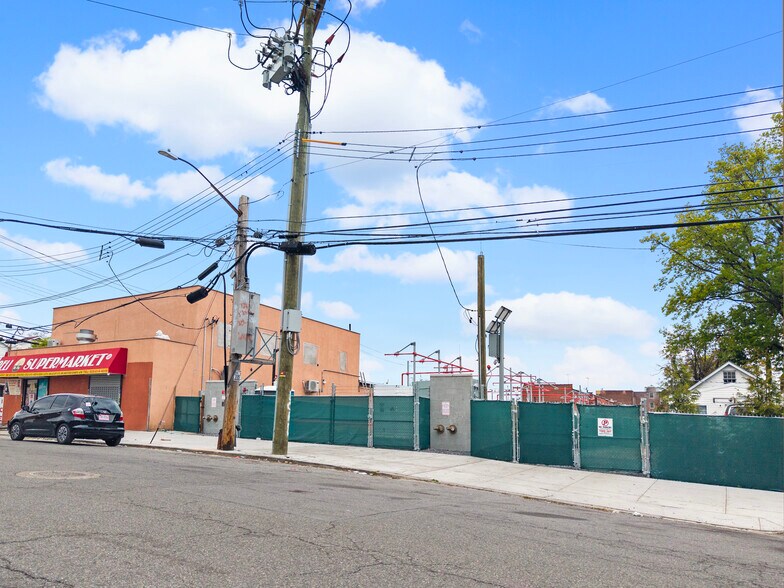 More Photos Of 1927 Gildersleeve Ave, Bronx Land For Sale