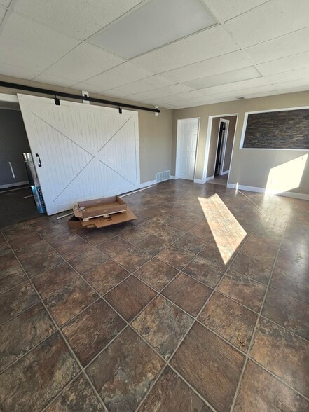 More Photos Of 407 SW Mo-7 Hwy, Blue Springs Freestanding For Sale